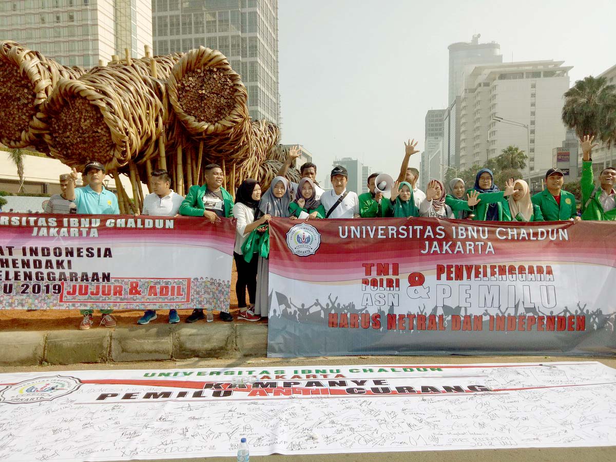UIC Kampanye Pemilu Anti Curang di Car Free Day Jakarta